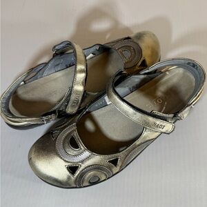 Naot Rongo Slingback Mary Jane Women EU 40 Brass Pewter Leather Flats Shoes